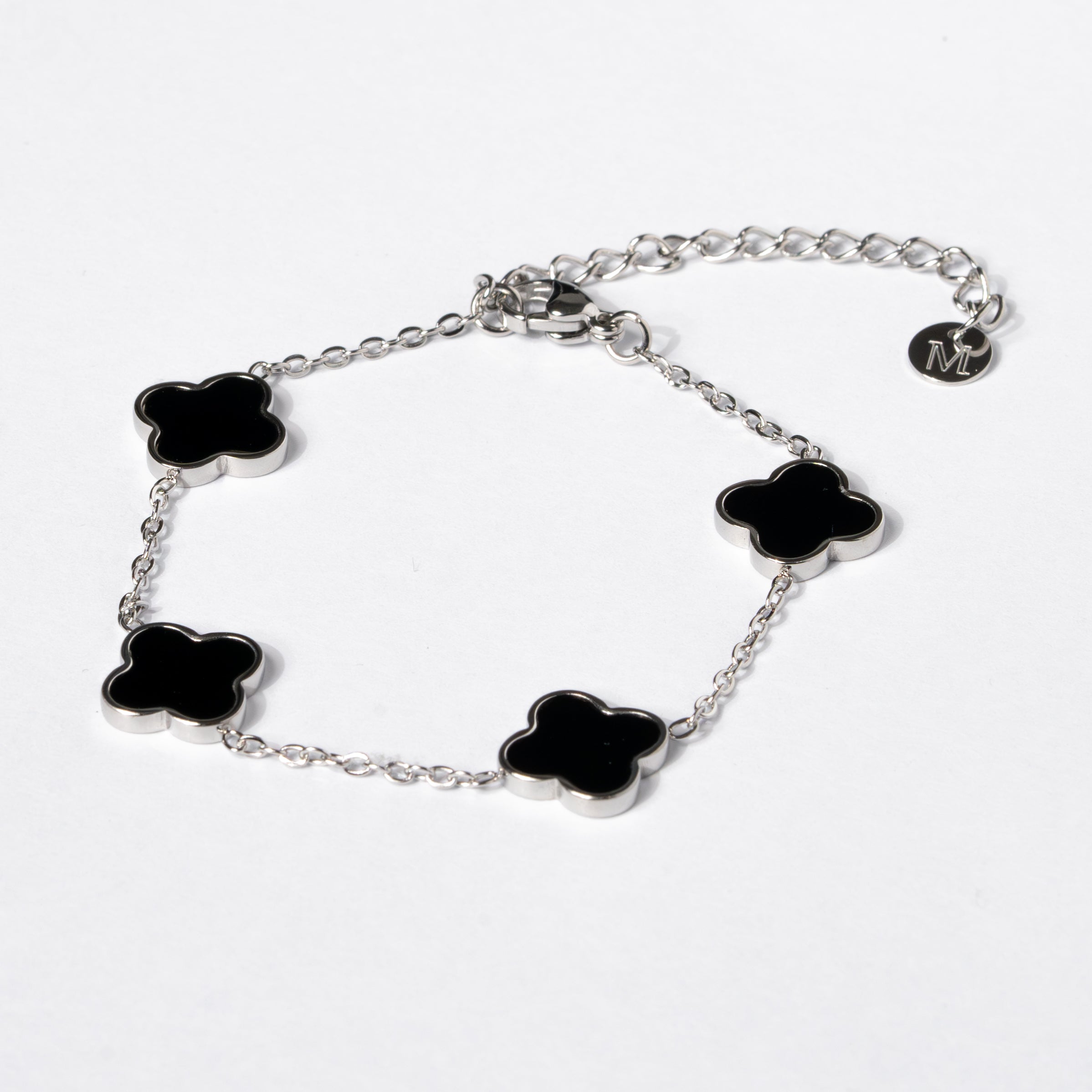 Black Clover Armband