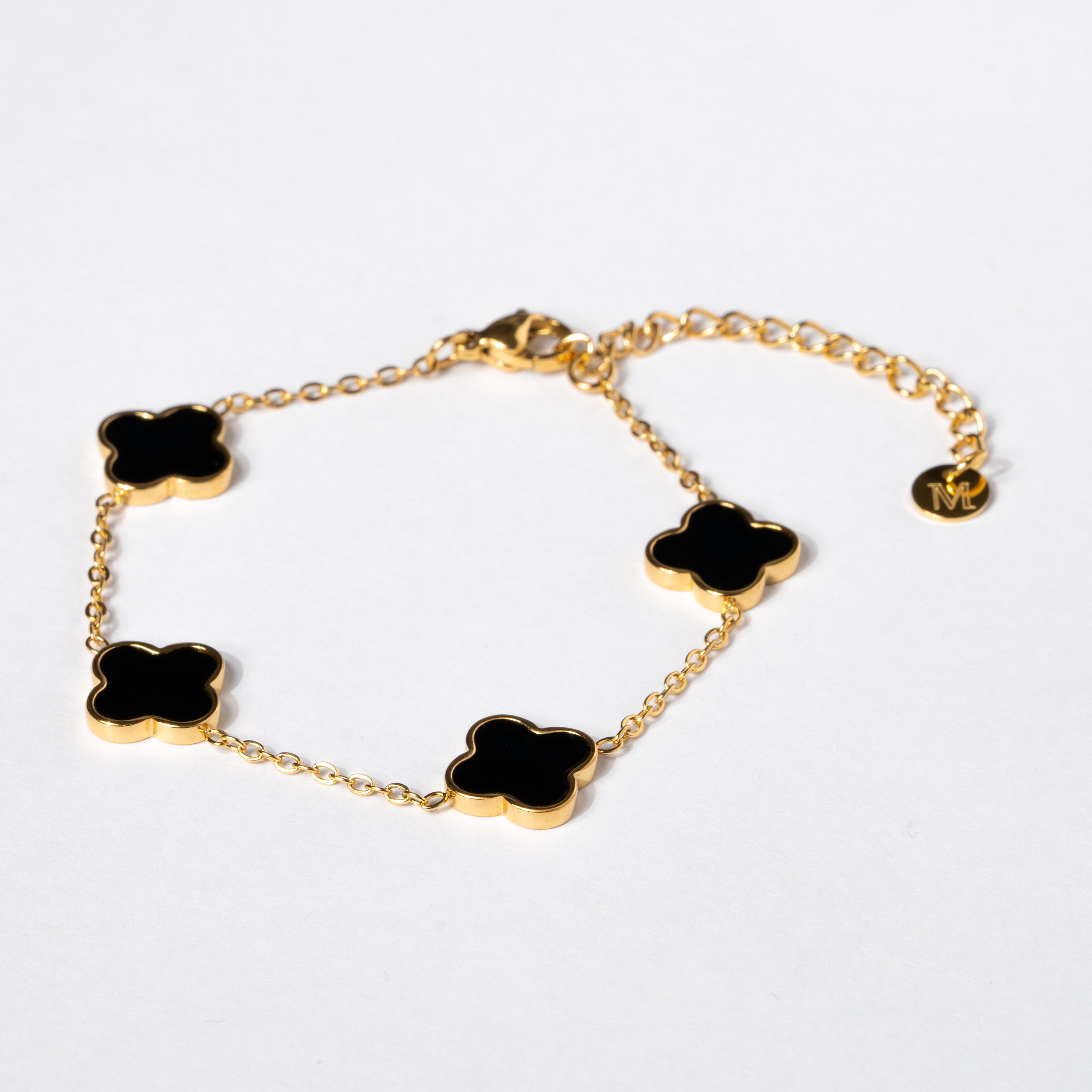Black Clover Armband