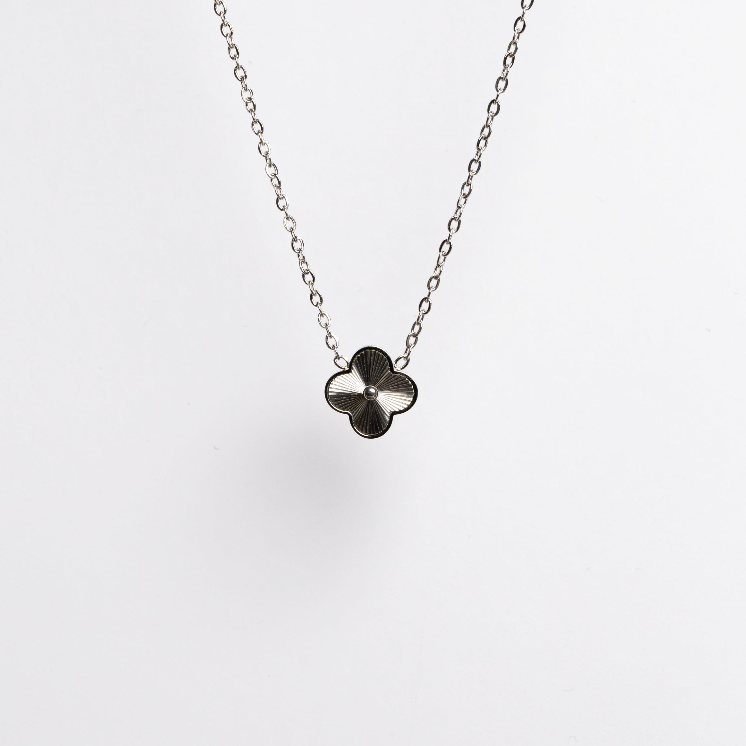 Gold Clover Halskette
