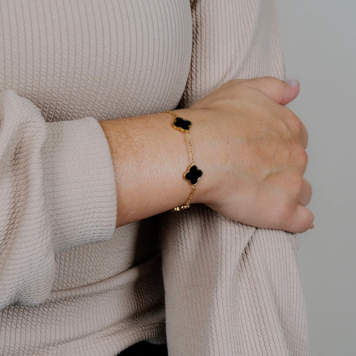Black Clover Armband